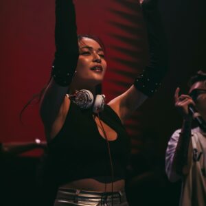 mary tachibana jadi DJ