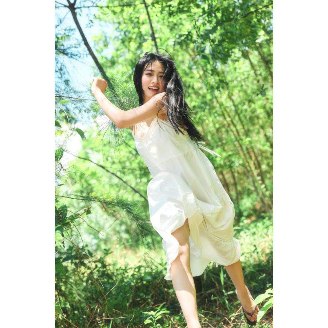 Haruko Kokoro 1st Photobook Vietnam 128 Halaman Kodansha Edisi Jepang Resmi